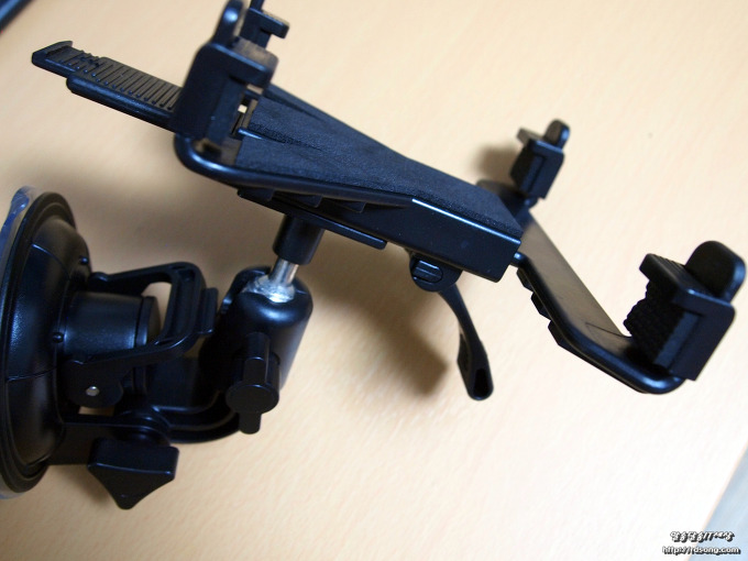 차량용 태블릿 거치대 구입후기- 7인치 10인치 태블릿 차량용 유리흡착식 거치대