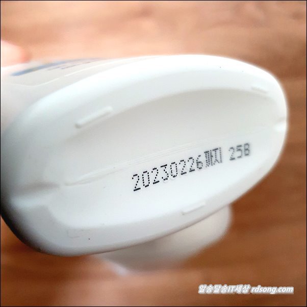 보습력 좋은 무향 바디로션 - 바세린 인텐시브 케어 어드벤스드 리페어 로션2